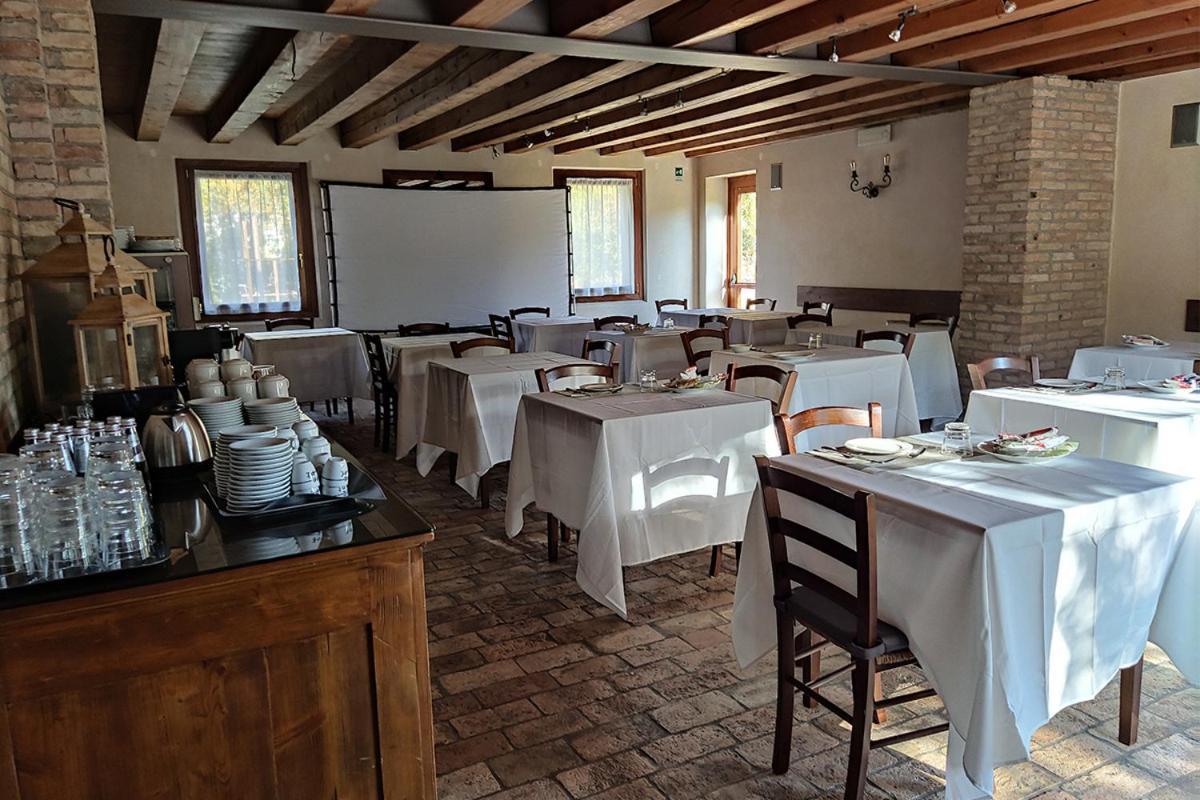 Hotel Villa Dei Carpini Oderzo Kültér fotó
