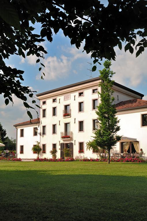 Hotel Villa Dei Carpini Oderzo Kültér fotó