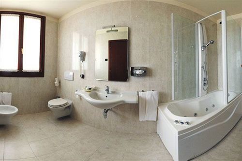 Hotel Villa Dei Carpini Oderzo Kültér fotó