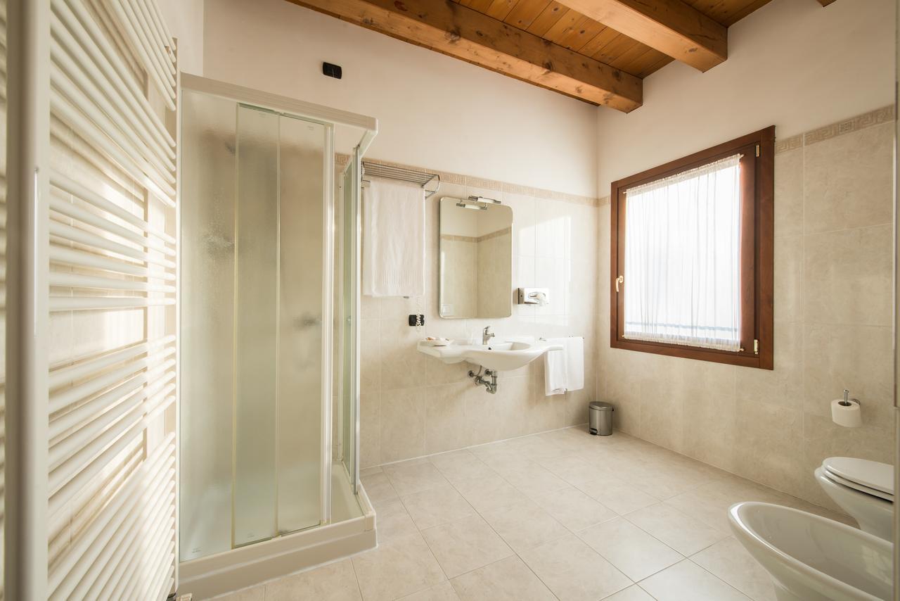 Hotel Villa Dei Carpini Oderzo Kültér fotó