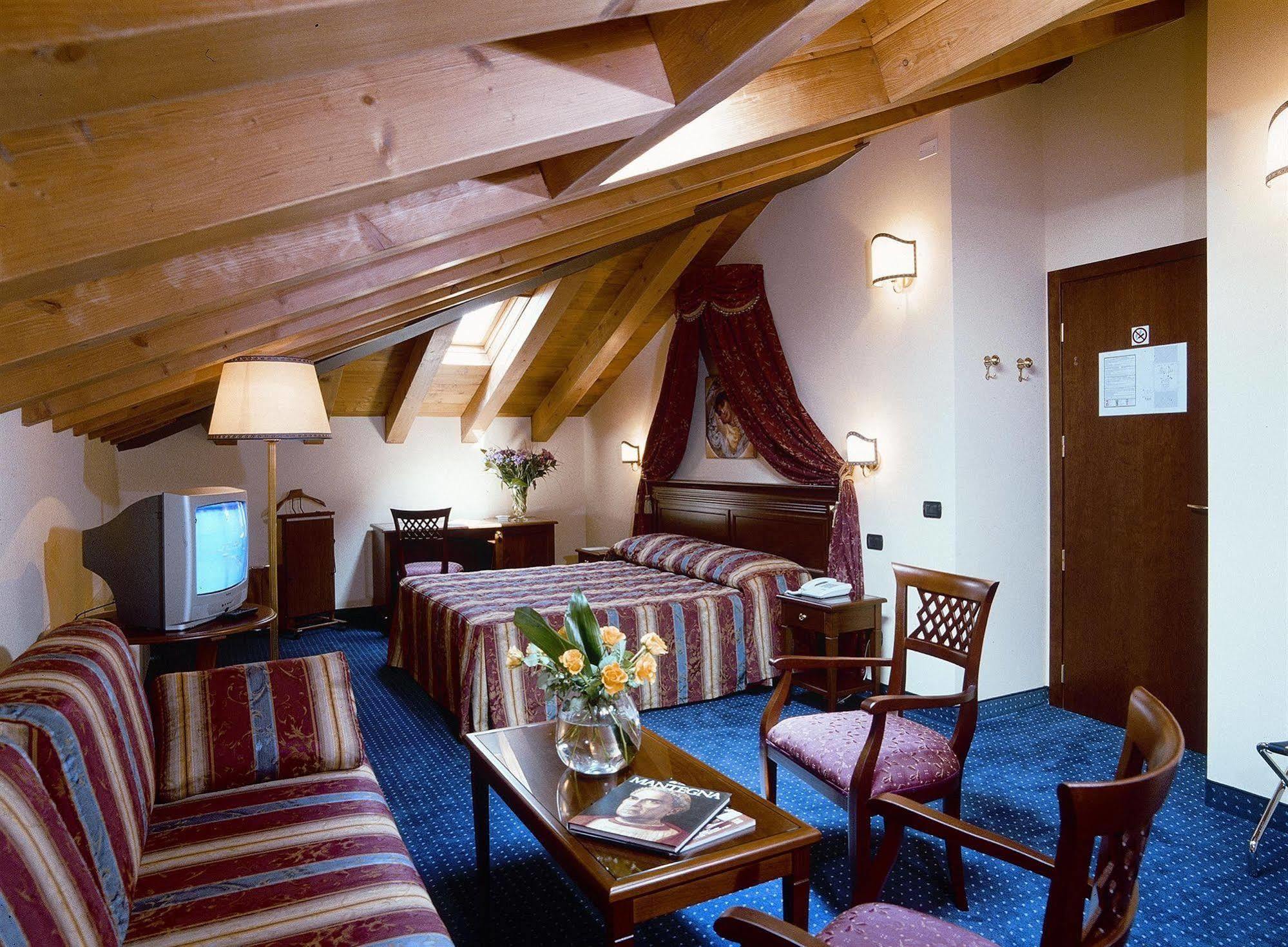 Hotel Villa Dei Carpini Oderzo Kültér fotó