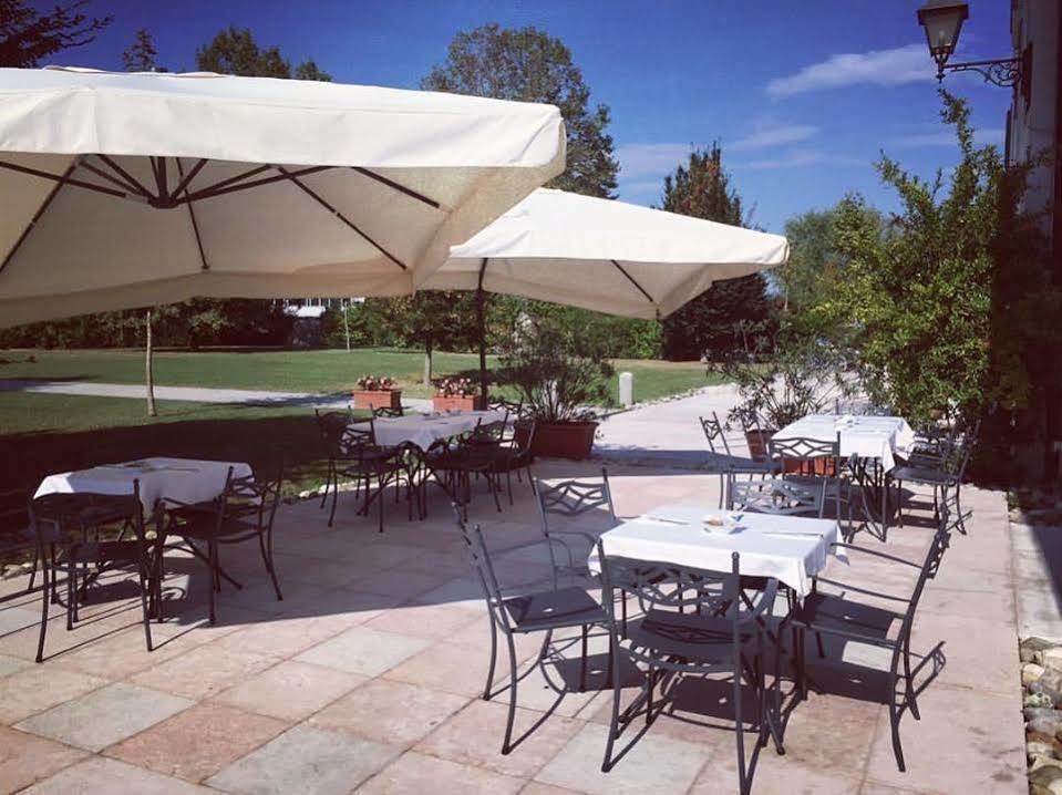 Hotel Villa Dei Carpini Oderzo Kültér fotó
