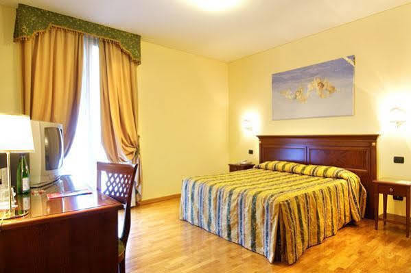 Hotel Villa Dei Carpini Oderzo Kültér fotó